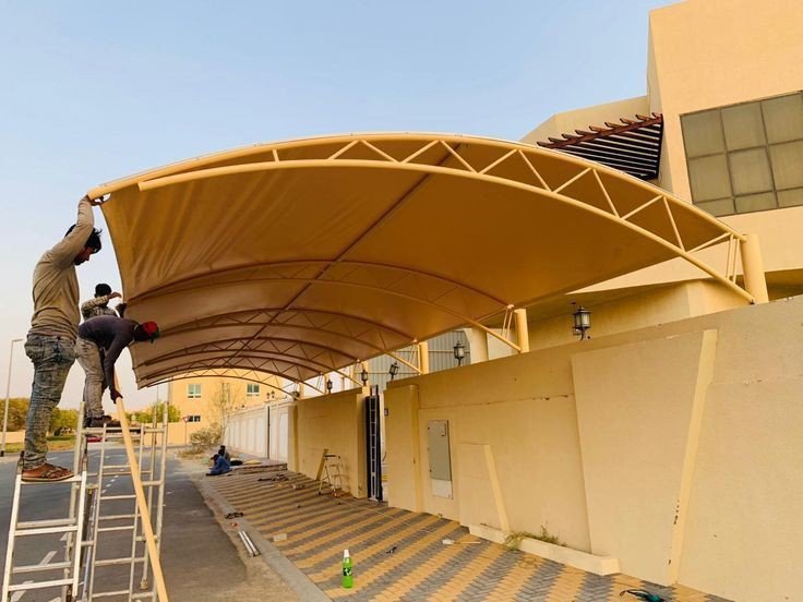 مظلات سيارات